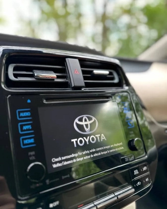 Toyota Prius cena 78000 przebieg: 106184, rok produkcji 2018 z Warszawa małe 277
